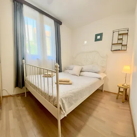 Daire Summer App Pool Spa Jacuzzi 2